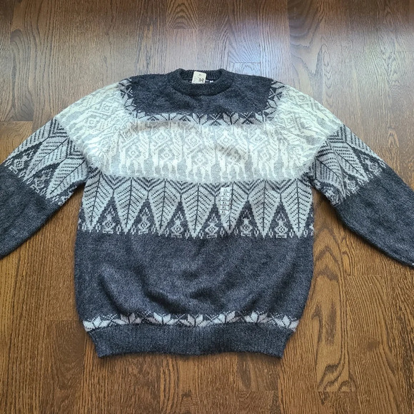 NWT Alpaca Connection men's sweatersz.XL gray